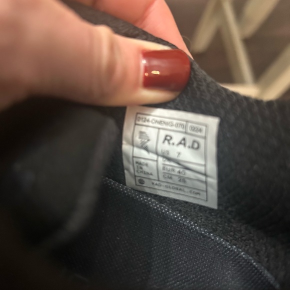 R.A.D Training Shoe - Picture 2 of 3